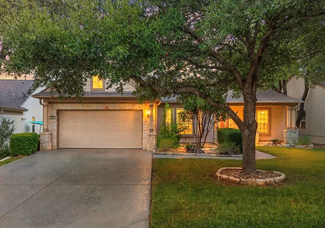 Photo 2 of Single family home for sale at 104 Timber Hitch Ct, Georgetown, TX 78633 | MLS# 7698824 | Listing updated on 2026-10-02