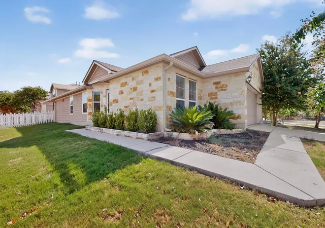 Photo 3 of Single family home for sale at 671 Tumlinson Fort Wy, Round Rock, TX 78664 | MLS# 7749376 | Listing updated on 2026-08-29