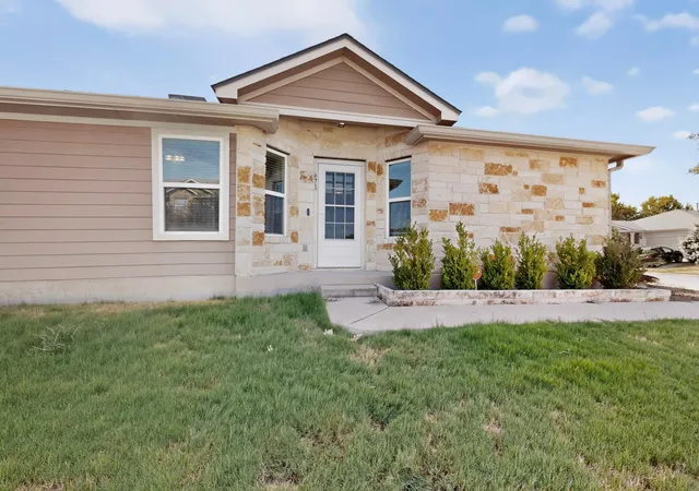 Photo 3 of Single family home for sale at 671 Tumlinson Fort Wy, Round Rock, TX 78664 | MLS# 7749376 | Listing updated on 2026-08-29