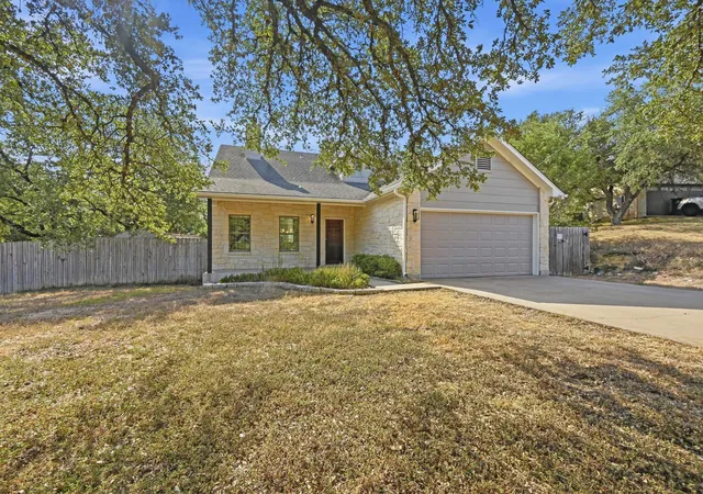 Photo 2 of Single family home for sale at 22407 Briarcliff Dr, Spicewood, TX 78669 | MLS# 6505289 | Listing updated on 2026-08-29