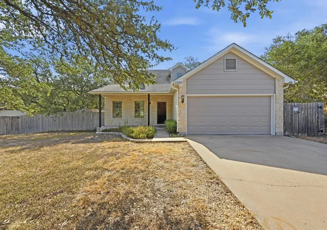 Photo 3 of Single family home for sale at 22407 Briarcliff Dr, Spicewood, TX 78669 | MLS# 6505289 | Listing updated on 2026-08-29