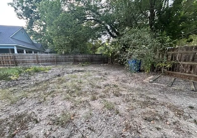 Photo 3 of Sale Pending at 4707 Alf Ave, Austin, TX 78721 | MLS# 4035853 | Listing updated on 2026-09-03