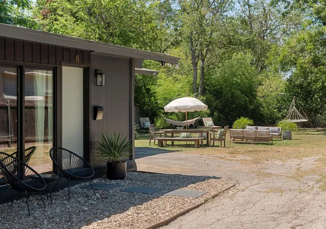 Listing Photo 2 - Condo for sale in building located at 5212 Woodrow Ave, Austin, TX 78756 - Unit #A, B & C
