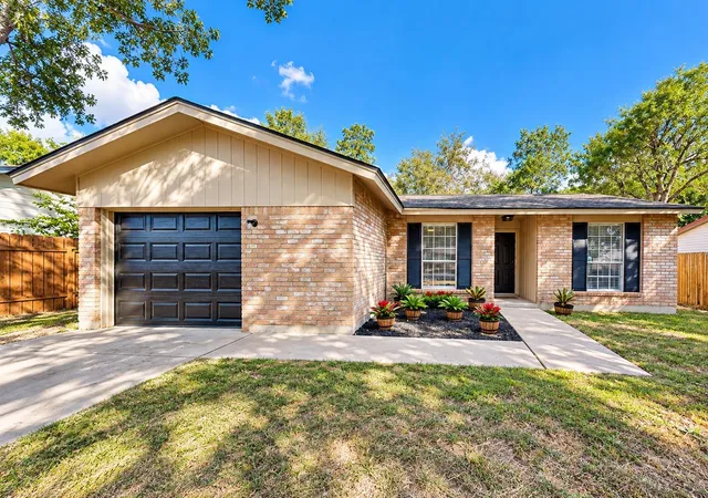 Single family home for sale at 6203 Turtle Dove Dr, Austin, TX 78744 | MLS# 4921974