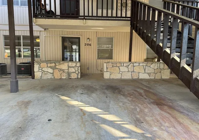 Photo 3 of Condo for sale at 1210 Hi Stirrup #206 #UNIT 206, Horseshoe Bay, TX 78657 | MLS# 7017862 | Listing updated on 2026-08-29