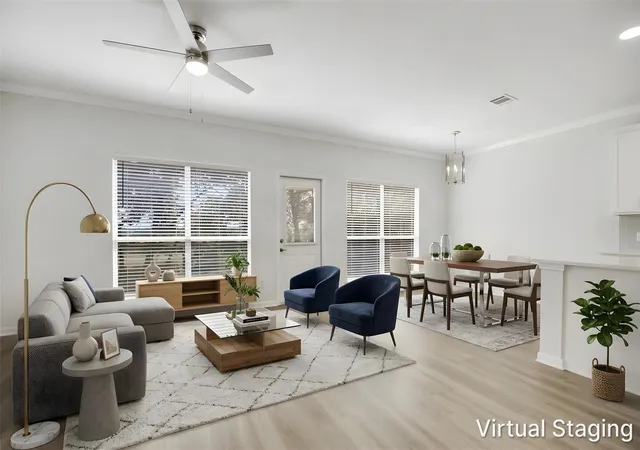 Listing Photo 5 - Condo for sale in building located at 8813 Mountain Shadows Cv, Austin, TX 78735 - Unit #A