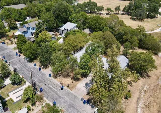 Multi family home for sale at 400 Swanee Dr, Austin, TX 78752 | MLS# 1011993