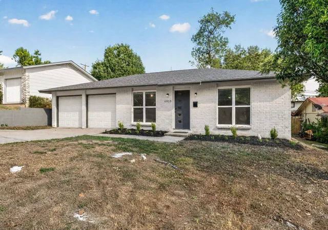 Photo 2 of Single family home for sale at 6913 La Salle Dr, Austin, TX 78723 | MLS# 4809143 | Listing updated on 2026-10-27