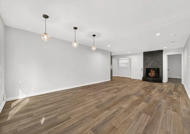 Photo 3 of Single family home for sale at 6913 La Salle Dr, Austin, TX 78723 | MLS# 4809143 | Listing updated on 2026-10-27