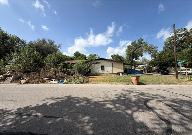 Photo 3 of Land for sale at 4909 Eastdale Dr, Austin, TX 78723 | MLS# 9293492 | Listing updated on 2026-10-22