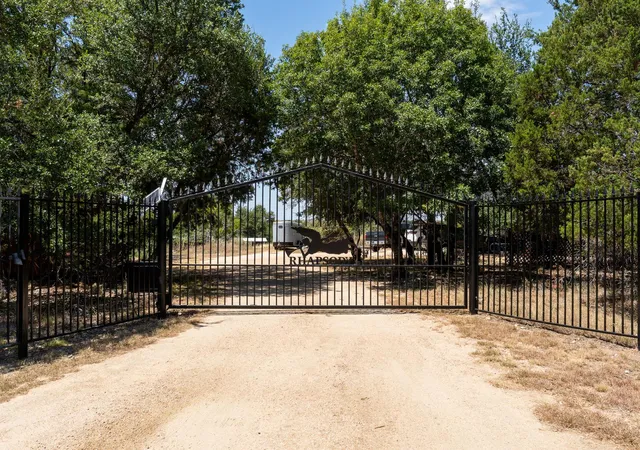 Photo 2 of Single family home for sale at 3322 County Rd 1020, Lampasas, TX 76550 | MLS# 6887074 | Listing updated on 2026-10-02
