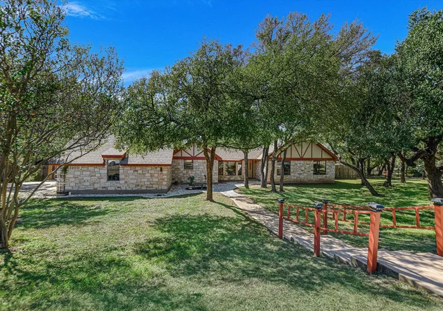Single family home for sale at 3100 Live Oak St, Round Rock, TX 78681 | MLS# 3934044