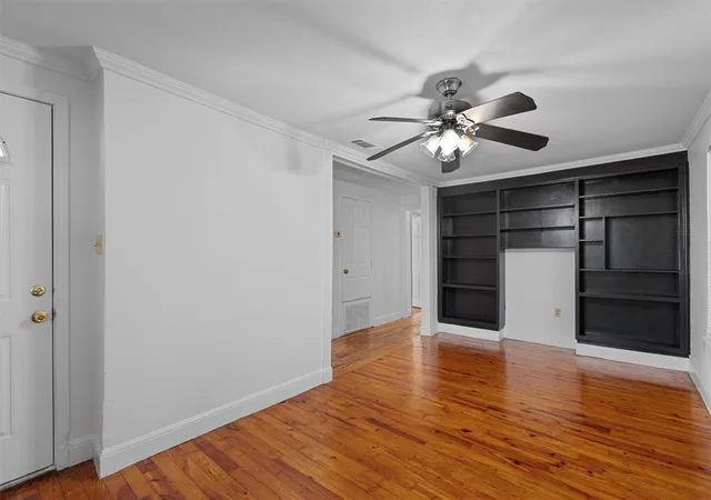 Photo 4 of Single family home for sale at 403 Blackson Ave, Austin, TX 78752 | MLS# 9927878 | Listing updated on 2026-09-01