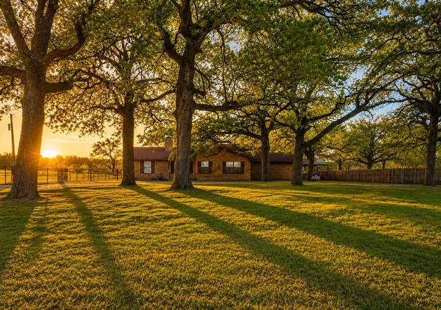 Photo 1 of Single family home for sale at 1076 Fm 2095, Cameron, TX 76520 | MLS# 4193651 | Listing updated on 2026-08-31