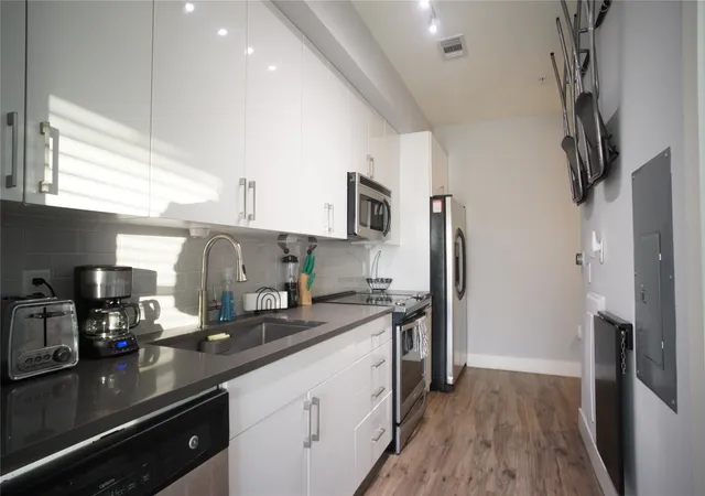 Photo 2 of Condo for sale at 6444 Burnet Rd #305, Austin, TX 78757 | MLS# 7635398 | Listing updated on 2026-09-28