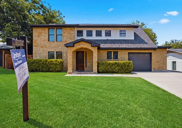 Photo 3 of Single family home for sale at 6708 Notre Dame Dr, Austin, TX 78723 | MLS# 4776483 | Listing updated on 2026-09-17