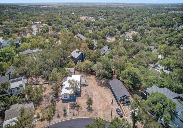 Photo 3 of Land for sale at 1115 Mansell Ave, Austin, TX 78721 | MLS# 9230923 | Listing updated on 2026-08-28