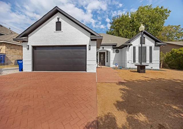 Single family home for sale at 10901 Parkfield Dr, Austin, TX 78758 | MLS# 8449743