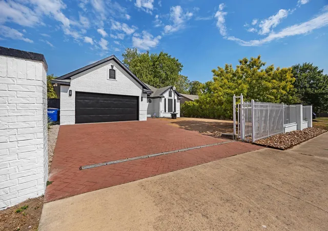 Photo 2 of Single family home for sale at 10901 Parkfield Dr, Austin, TX 78758 | MLS# 8449743 | Listing updated on 2026-09-05