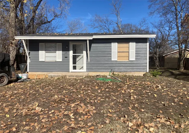 Photo 1 of Single family home for sale at 205 E Hoover Ave, Killeen, TX 76541 | MLS# 8711881 | Listing updated on 2026-09-02