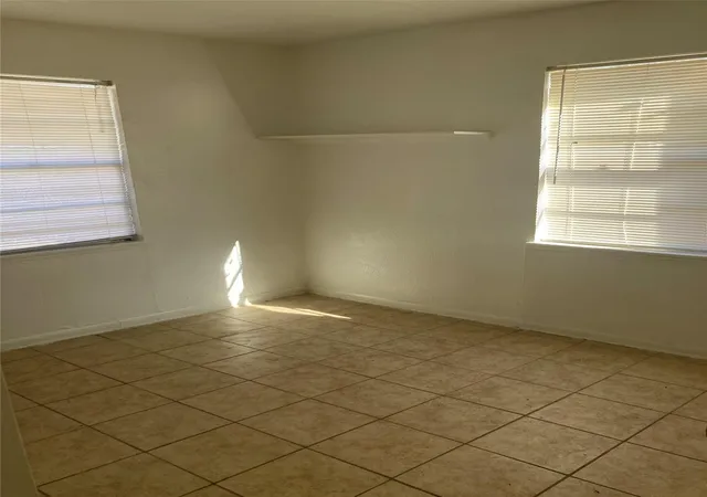 Photo 4 of Single family home for sale at 205 E Hoover Ave, Killeen, TX 76541 | MLS# 8711881 | Listing updated on 2026-09-02