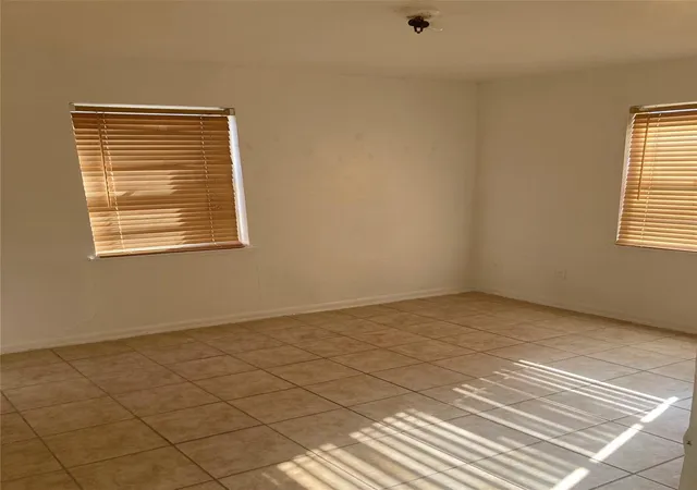 Photo 8 of Single family home for sale at 205 E Hoover Ave, Killeen, TX 76541 | MLS# 8711881 | Listing updated on 2026-09-02