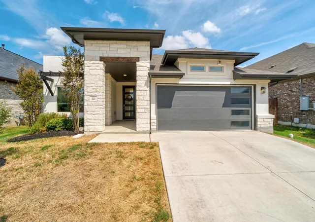 Photo 1 of Single family home for sale at 221 Short Leaf Dr, Buda, TX 78610 | MLS# 5020637 | Listing updated on 2026-10-03
