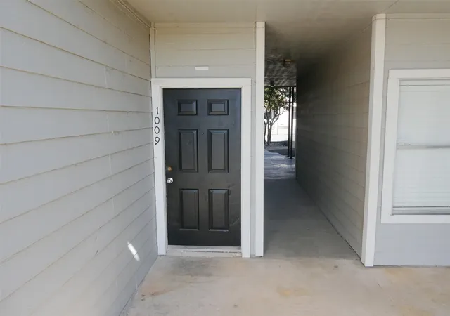 Photo 1 of Condo for sale at 12166 Metric Blvd #1009, Austin, TX 78758 | MLS# 9576569 | Listing updated on 2026-08-31