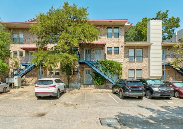 Photo 1 of Condo for sale at 1404 Norwalk Ln #206, Austin, TX 78703 | MLS# 7067430 | Listing updated on 2026-10-06