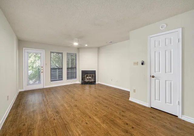 Photo 3 of Condo for sale at 1404 Norwalk Ln #206, Austin, TX 78703 | MLS# 7067430 | Listing updated on 2026-10-06
