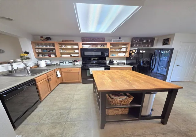 Photo 3 of Single family home for sale at 2408 Mccook Dr, Georgetown, TX 78626 | MLS# 3351207 | Listing updated on 2026-09-14