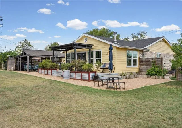 Photo 2 of Single family home for sale at 103 Lambs Trl, Buda, TX 78610 | MLS# 8526241 | Listing updated on 2026-10-03