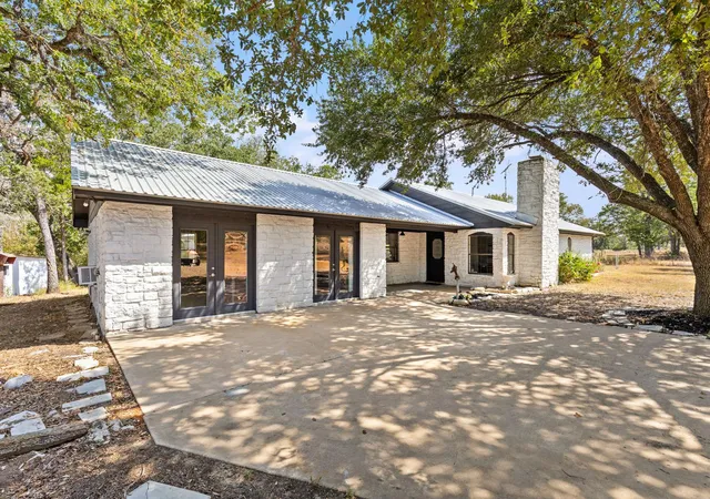 Photo 2 of Single family home for sale at 196 Willy Rd, Bastrop, TX 78602 | MLS# 2628511 | Listing updated on 2026-10-10