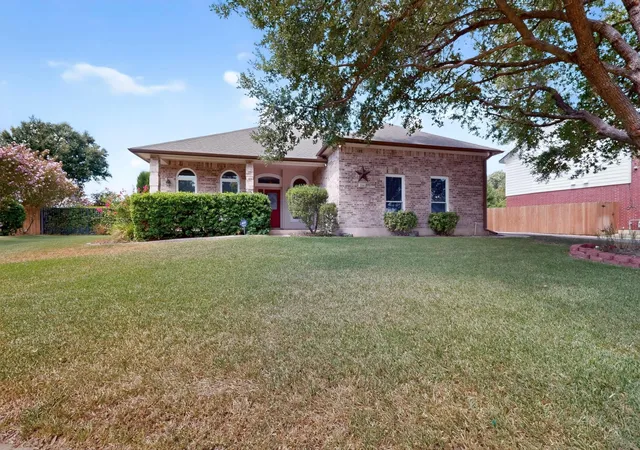 Photo 3 of Single family home for sale at 104 River Park Ln, Georgetown, TX 78626 | MLS# 1462885 | Listing updated on 2026-10-06