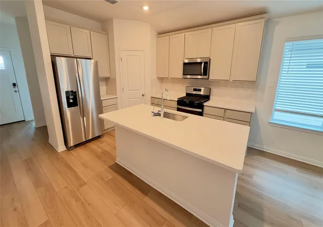 Photo 2 of Single family home for sale at 108 Woodbrook Dr, Georgetown, TX 78626 | MLS# 3945530 | Listing updated on 2026-10-15