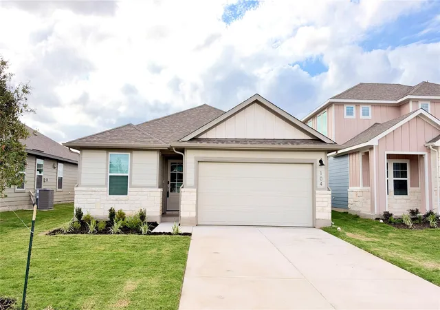 Photo 1 of Single family home for sale at 104 Woodbrook Dr, Georgetown, TX 78626 | MLS# 3678287 | Listing updated on 2026-10-15