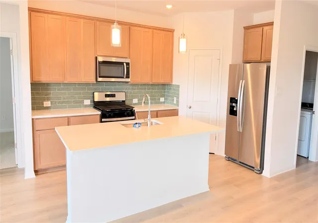 Photo 2 of Single family home for sale at 104 Woodbrook Dr, Georgetown, TX 78626 | MLS# 3678287 | Listing updated on 2026-10-15
