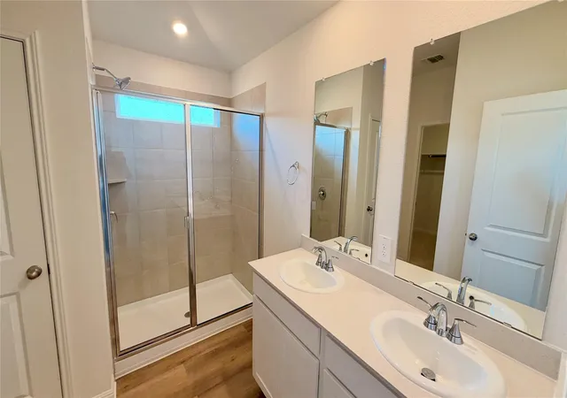 Photo 3 of Single family home for sale at 260 Red Tail Hawk Ln, Cedar Creek, TX 78612 | MLS# 5912810 | Listing updated on 2026-10-21