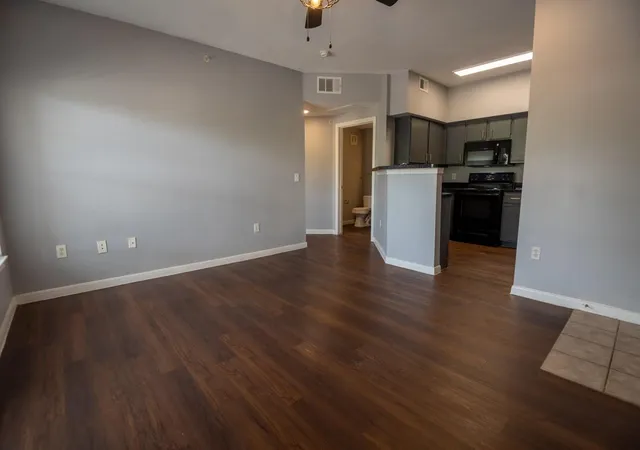 Photo 2 of Condo for sale at 2320 Gracy Farms Ln #821, Austin, TX 78758 | MLS# 7114628 | Listing updated on 2026-09-07