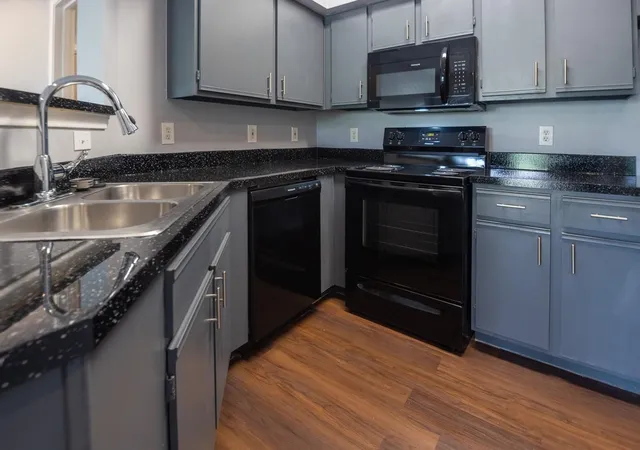 Photo 3 of Condo for sale at 2320 Gracy Farms Ln #821, Austin, TX 78758 | MLS# 7114628 | Listing updated on 2026-09-07