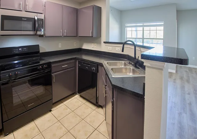 Photo 4 of Condo for sale at 2320 Gracy Farms Ln #821, Austin, TX 78758 | MLS# 7114628 | Listing updated on 2026-10-25