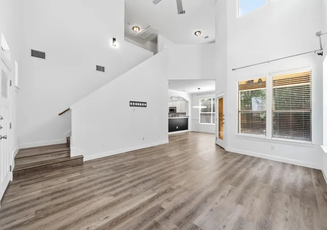 Photo 4 of Condo for sale at 6708 Manchaca Rd #4, Austin, TX 78745 | MLS# 4582567 | Listing updated on 2026-09-01