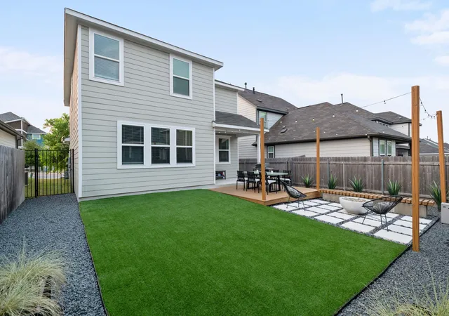 Listing Photo 5 - Condo for sale in building located at 5408 Jason Dr, Austin, TX 78723