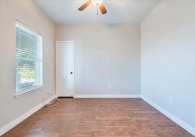 Photo 3 of Single family home for sale at 109 Deep Lake Cir, Liberty Hill, TX 78642 | MLS# 8869955 | Listing updated on 2026-09-27