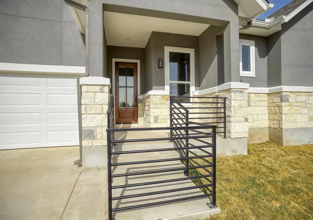 Photo 1 of Single family home for sale at 146 Waimanalo Ln, Bastrop, TX 78602 | MLS# 7618152 | Listing updated on 2026-09-18