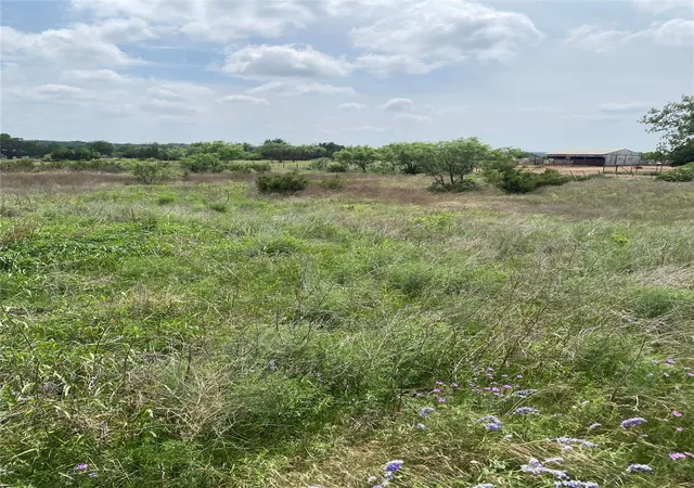 Photo 4 of Land for sale at 305 County Rd Rds, Lampasas, TX 76550 | MLS# 1336268 | Listing updated on 2026-08-31