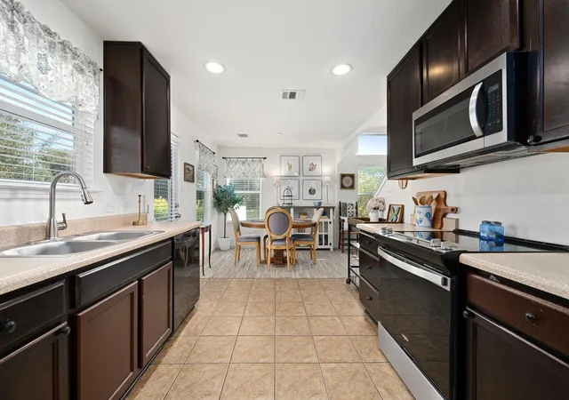 Photo 4 of Single family home for sale at 18610 Mammoth Cave Blvd, Pflugerville, TX 78660 | MLS# 1401616 | Listing updated on 2026-10-09