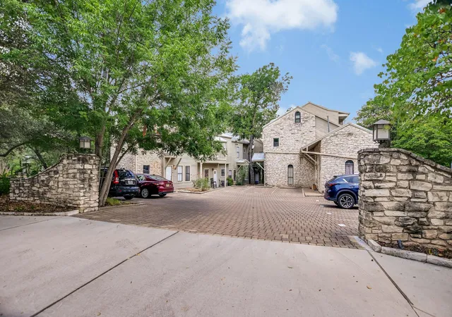 Photo 12 of Condo for sale at 4401 Speedway #207, Austin, TX 78751 | MLS# 6817834 | Listing updated on 2026-09-05