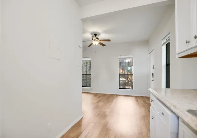 Listing Photo 4 - Condo for sale in building located at 4401 Speedway, Austin, TX 78751 - Unit #207