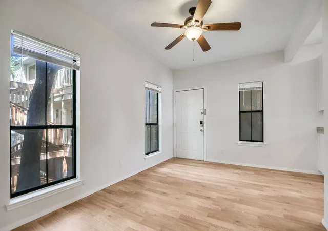 Listing Photo 5 - Condo for sale in building located at 4401 Speedway, Austin, TX 78751 - Unit #207